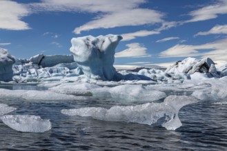 Jökulsarlon glacier lagoon, south coast, Iceland