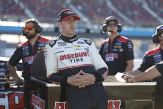AUSTIN CINDRIC (2) of Mooresville, NC gets ready to qualify for the NASCAR Cup Series Championship