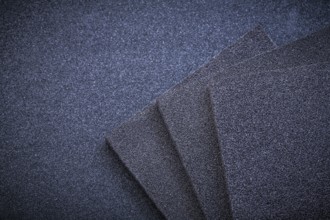 Sanding sponges on glass-paper abrasive tools