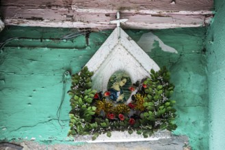 Heiligenbild an alter Hausfassade, Burano, Insel Burano, Venedig, Italien