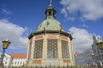 Fountain, water art, market square, old town centre, Wismar, Mecklenburg-Western Pomerania, Germany