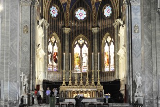 Interior view of the Gothic basilica, construction began at the end of the 13th century, Santa