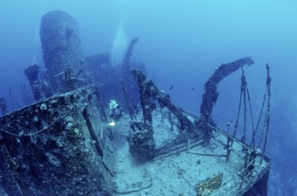 Maldive Victory and divers, Indian Ocean, North Male Atoll, Hulule, Maldives