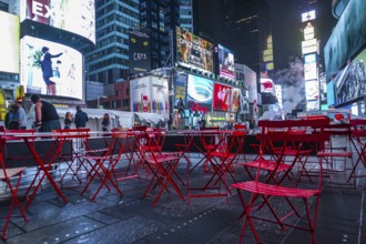 Night view of the New York Times Square (TimesSquare). Shooting Location: New York, Manhattan