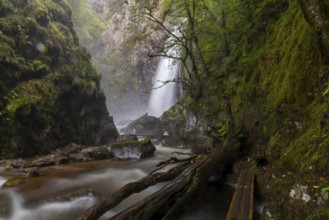 Grey Mares Tail Waterfall, waterfall near Kinlochleven, Highlands, Scotland, Great Britain