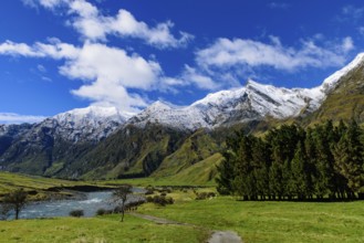 Mount Aspiring National Park in South Island, New Zealand