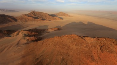 Hot air balloon ride over the Namib in the Namib-Naukluft National Park in Namibia