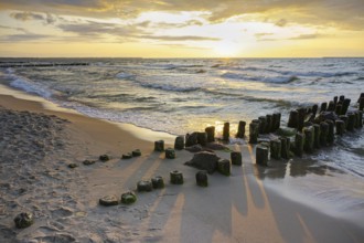 Sunset on the sea, sunrise on the Baltic coast