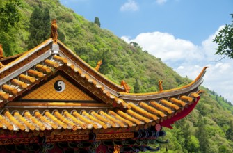 Lying 15 km west of Kunming City, the Dragon Gate (Long Men) in the Western Hills is close to the