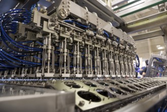 Automatic food packing machine for industrial use