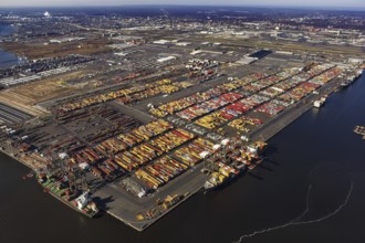 Container Shipping Yard, Port of Elizabeth, Aerial image, Newark, New Jersey, USA