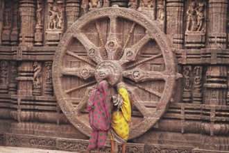 Women at sun temple, konark, orissa, india, asia