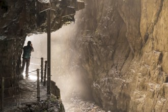 The rock faces cut by the Partnach torrent reach a height of 80 metres in places. It is located