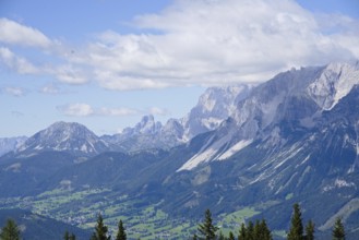 Dachstein massif with Bischofsmütze with double summit - Panorama of the mountain range