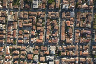Aerial photographic documentation of a highly urbanized area by day