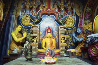 The Medawala Rajamaha Viharaya or Tempitiya Vihara, north of Kandy is a typical <i>tempath