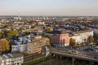 View over Düsseldorf, Wehrhahn stop on Grafenberger Allee, in the background the cooling towers of