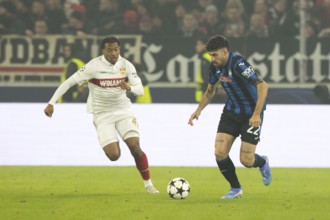 Football match, Matteo RUGGERI Atalanta Bergamo right on the ball in a duel with Jarzinho MALANGA