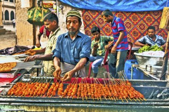 Kebab vendor, Khau Galli, Mahim Dargah, Mumbai, Maharashtra, India, Asia
