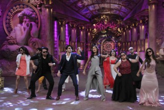 Bollywood actors Sidharth Malhotra Katrina Kaif comedians Krishna Abhishek Bharti Singh promotion