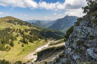 Entschenkopf crossing with a fantastic panoramic view of the Upper and Lower Gaisalpsee and the