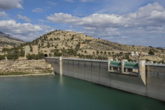 Dam, Amadorio River Reservoir, Villajoyosa, Alicante, Costa Blanca, Spain
