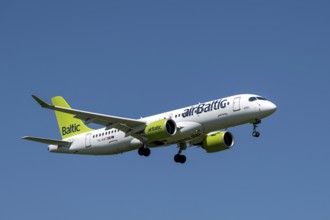 Aircraft airBaltic, YL-AAT, Airbus A220-300