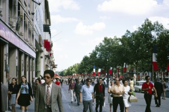 Champs Élysées, Strollers on the Champs Elysee street, Paris, France, 1970