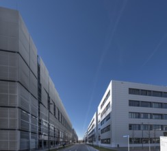 Modern office and multi-storey car park Siemens Campus, Halskestr., Erlangen, Middle Franconia,