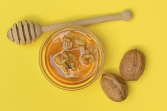 Walnuts in blossom honey, honey and walnuts