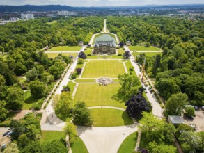 As part of the SIB's sculpture programme in the Great Garden, the copy of Time robs beauty was