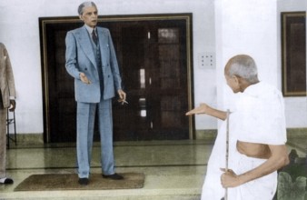 Mahatma Gandhi talking with Muhammad Ali Jinnah, Delhi, India, Asia, November 1, 1939