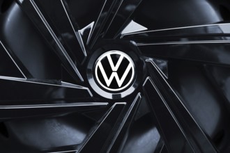 VW sign on a car rim, VW crisis