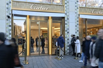 Cartier boutique on Königsallee in Düsseldorf, North Rhine-Westphalia, Germany, 29 November 2024
