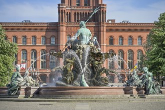 Rotes Rathaus, Neptunbrunnen, Rathausstraße, Mitte, Berlin, Germany
