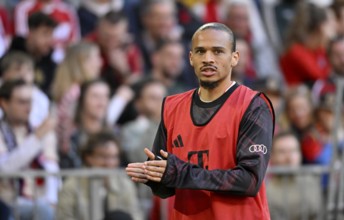 Leroy Sane FC Bayern Munich FCB (10) Warm-up Training Substitute Allianz Arena, Munich, Bayern,