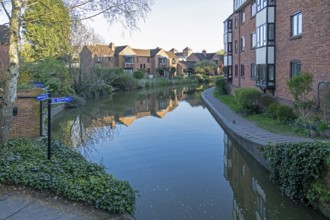 Houses, Canal, Stratford-upon-Avon, Warwickshire, England, Great Britain