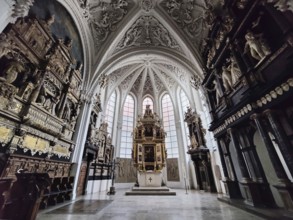 Evangelical Lutheran Church of St Mary, interior view, choir and altar, Celle, Lower Saxony,