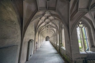 Cloister of Bebenhausen Monastery, built around 1500, Bebenhausen district of Tübingen,