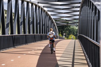 De Massover cycle path bridge, over the Meuse south of Nijmegen, near Cuijk, part of the