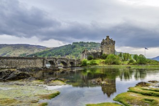 Eilean Donan Castle, Loch Duich, Isle of Skye, Highlands, Scotland, UK