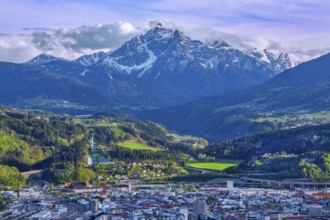 City view with Bergisel and the Serles 2717m, Innsbruck, Inntal, Tyrolean Alps, Tyrol, Austria
