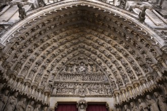 Main portal, Redeemer portal, Cathédrale Notre-Dame d'Amiens cathedral, Amiens, Somme, France