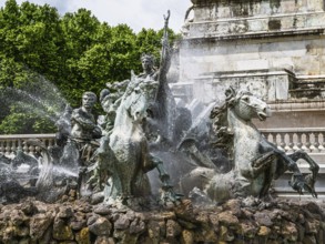 Fontaine du Char du Triomphe de la Concorde, Place des Quinconces, Bordeaux, Gironde,
