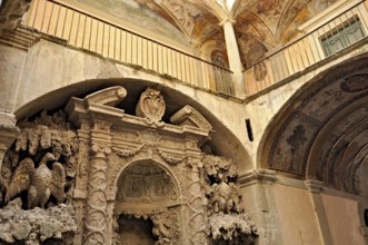 Ornamental fountain from the Renaissance, fountain with moss and artificial dripstone from the