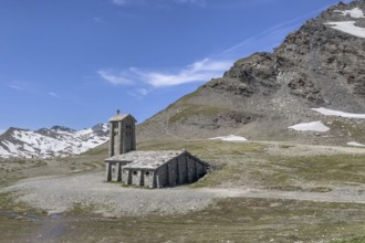 Chapel Chapelle Notre-Dame-de-Toute-Prudence next to pass road alpine road mountain road highest
