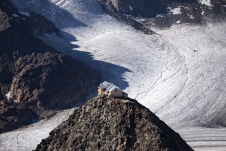 Becherhaus mountain hut on the summit of the Becher, behind the Übeltalferner glacier, Stubai Alps,