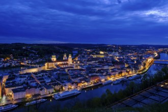 Old town at dusk from the Veste Oberhaus, Passau, Lower Bavaria, Bavaria, Germany