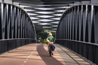 De Massover cycle path bridge, over the Meuse south of Nijmegen, near Cuijk, part of the