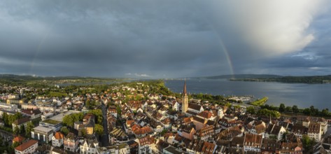 Luftbild, Panorama von der Stadt Radolfzell am Bodensee mit der historischen Altstadt und dem